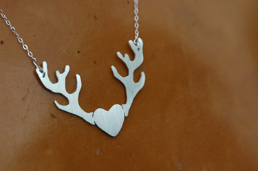 kelly lyn raspa heart pendant